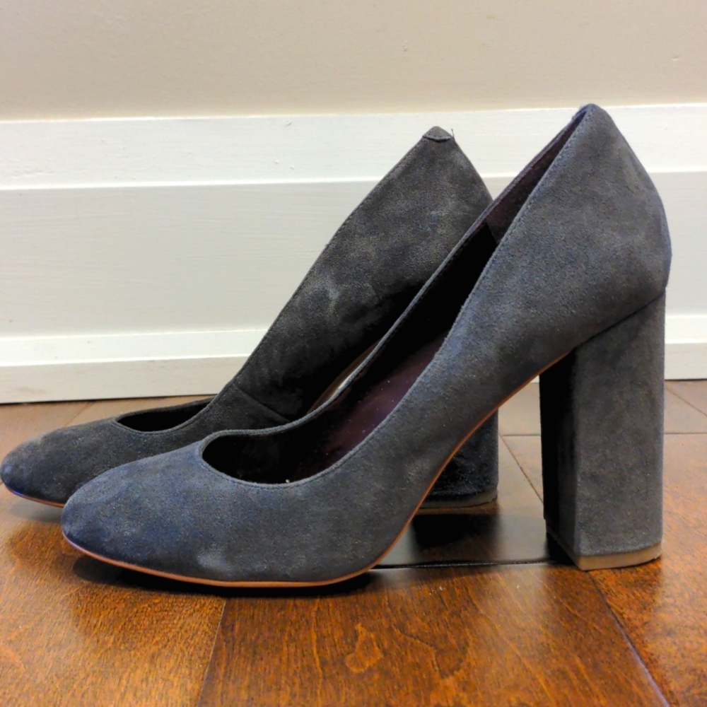 Grey suede BCBG almond toe block heels, size 8